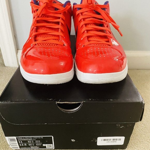 Size 11 - Nike Zoom Kobe IV 4 Protro x Undefeated Team Orange, Devin Booker